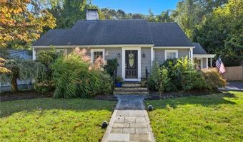 53 School St, Johnston, RI 02919