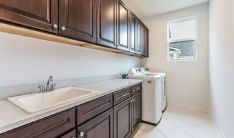 2448 Meadow Hills Dr, Ann Arbor, MI 48108