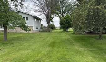 1813 Derian Dr, Aberdeen, SD 57401