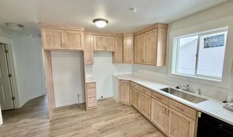 5405 Park Lawn Dr #111, Chubbuck, ID 83202