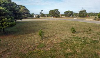 2847 SPINNAKER Dr SW, Bandon, OR 97411