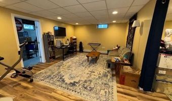 4 Hatherly St, North Providence, RI 02911