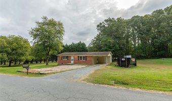 272 Cheyenne Cir, Asheboro, NC 27205