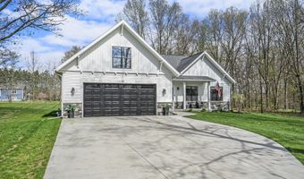 1709 Westview Dr, Allegan, MI 49010