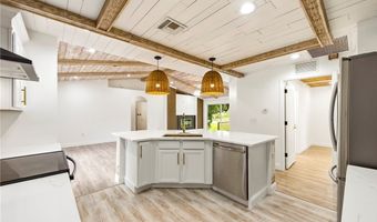 2406 E 23rd St, Alva, FL 33920