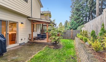 8006 SE SPORRI Ln, Milwaukie, OR 97267