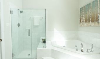 9307 Oak Trl, Ashland, VA 23005