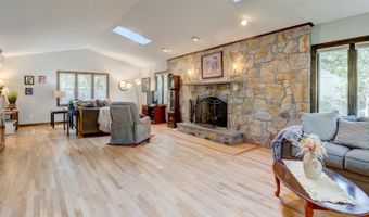 350 Brooke Meadow Rd, Berlin, CT 06037