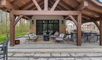6830 N PURDY Pkwy, Appleton, WI 54913
