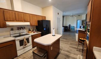 8325 SE SKY VISTA Dr, Amity, OR 97101