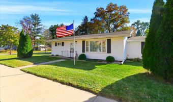151 E June St, Adams, WI 53910