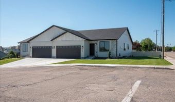 318 Lakeview Blvd, American Falls, ID 83211