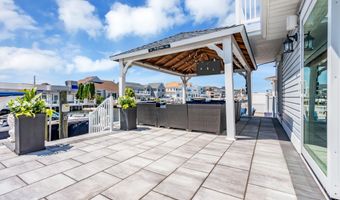 26 Jib Ct, Bayville, NJ 08721