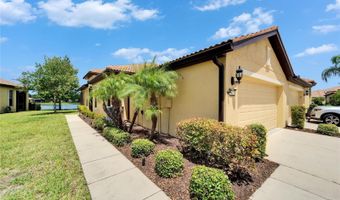 5422 SUNSET FALLS Dr, Apollo Beach, FL 33572