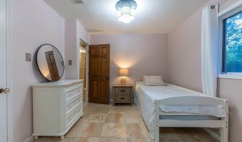 2125 Duffer Ln, Batesville, AR 72501