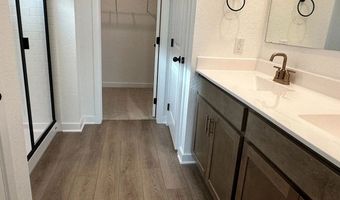 182 Peeps Ct, Adkins, TX 78101