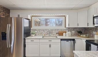 140 32nd St, Allegan, MI 49010