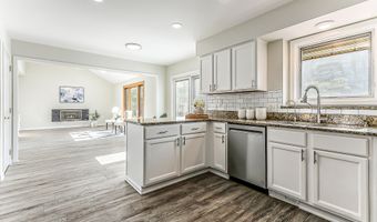2400 Rockport Ct, Ann Arbor, MI 48103