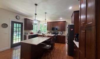 32 Red Maple Ct, Batesville, IN 47006