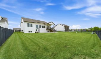 1113 W Lakeway Ct, Andover, KS 67002