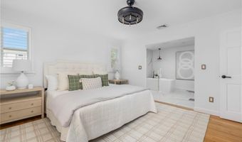 104 Kay Blvd, Newport, RI 02840