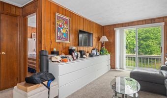245 W Wrentham Rd, Cumberland, RI 02864