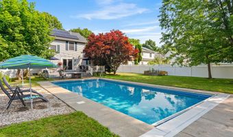 29 Grey Meadow Dr, Burlington, VT 05408