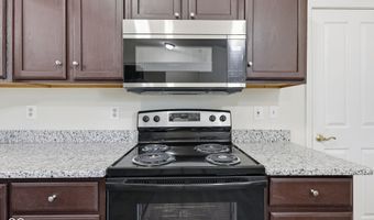 793 Port Dr, Avon, IN 46123