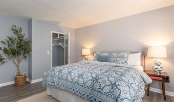 4800 Williamsburg Ln 216, La Mesa, CA 91942