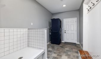 8586 66th St SE, Alto, MI 49302