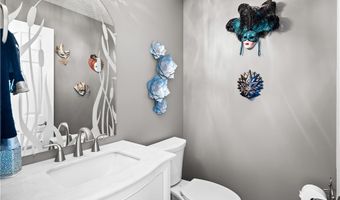 658 Nicole Dr, Amherst, OH 44001