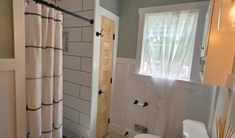 25 Speno Ct, Brattleboro, VT 05301