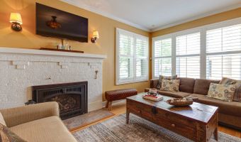 805 S Mitchell Ave, Arlington Heights, IL 60005