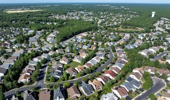 15 FIVE BRIDGES Ct, Barnegat, NJ 08005