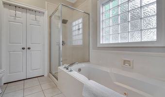 213 Boxwood Cir, Brandon, MS 39047