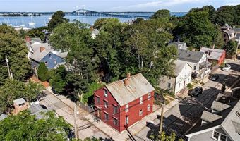 23 Willow St, Newport, RI 02840