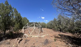 186 Gleed Station Rd, Ash Fork, AZ 86320