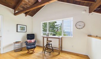 7090 Fickle Hill Rd, Arcata, CA 95521