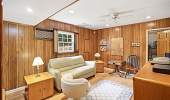 95 Idlebrook Ln, Aberdeen, NJ 07747