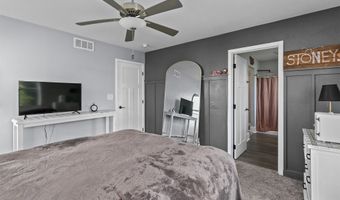 2817 NW Lois Ln, Ankeny, IA 50023