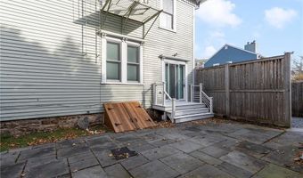 109 Church St 1, Newport, RI 02840