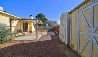 6348 Avenida La Costa NE, Albuquerque, NM 87109