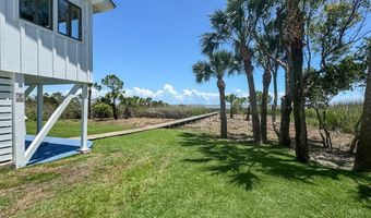 146 Bay Ave, Apalachicola, FL 32320