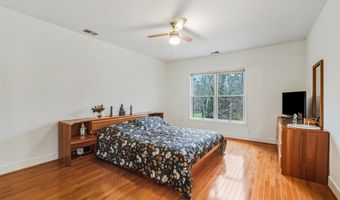 9454 SEVEN LOCKS Rd, Bethesda, MD 20817