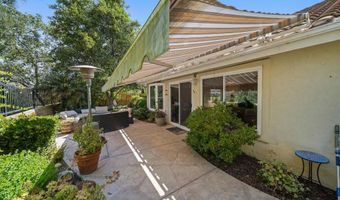 610 Creekside Ave, Oceanside, CA 92057