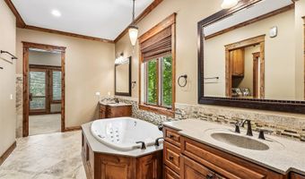7270 NW 23rd St, Ankeny, IA 50023