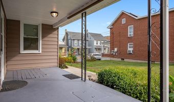120 W 2ND St, Alburtis, PA 18011