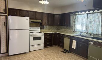 35 Conroy St, Diamondville, WY 83116