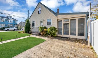 20 Burnet St, Avenel, NJ 07001