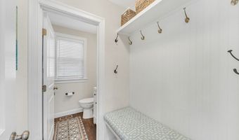 27 Beryl St, Boston, MA 02131